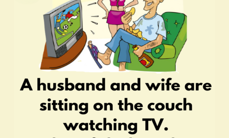 A husband and wife are sitting on the couch watching TV e1726126779910