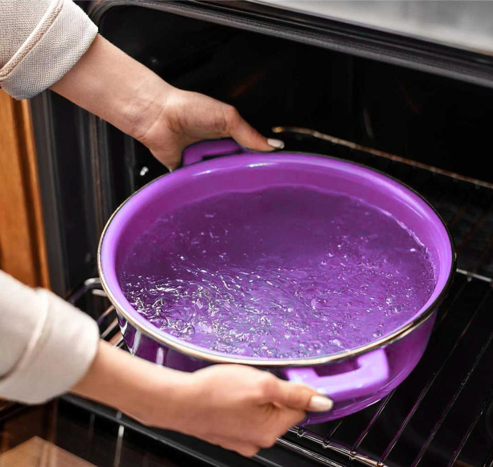 Saw This Hack For Oven Cleaning And I Wont Do Anything Else Again2