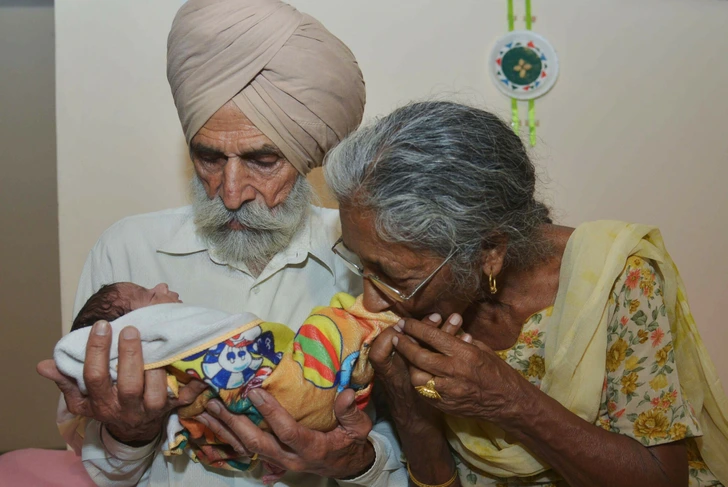 A 72YearOld Mom Gave Birth to Her First Baby 1 1