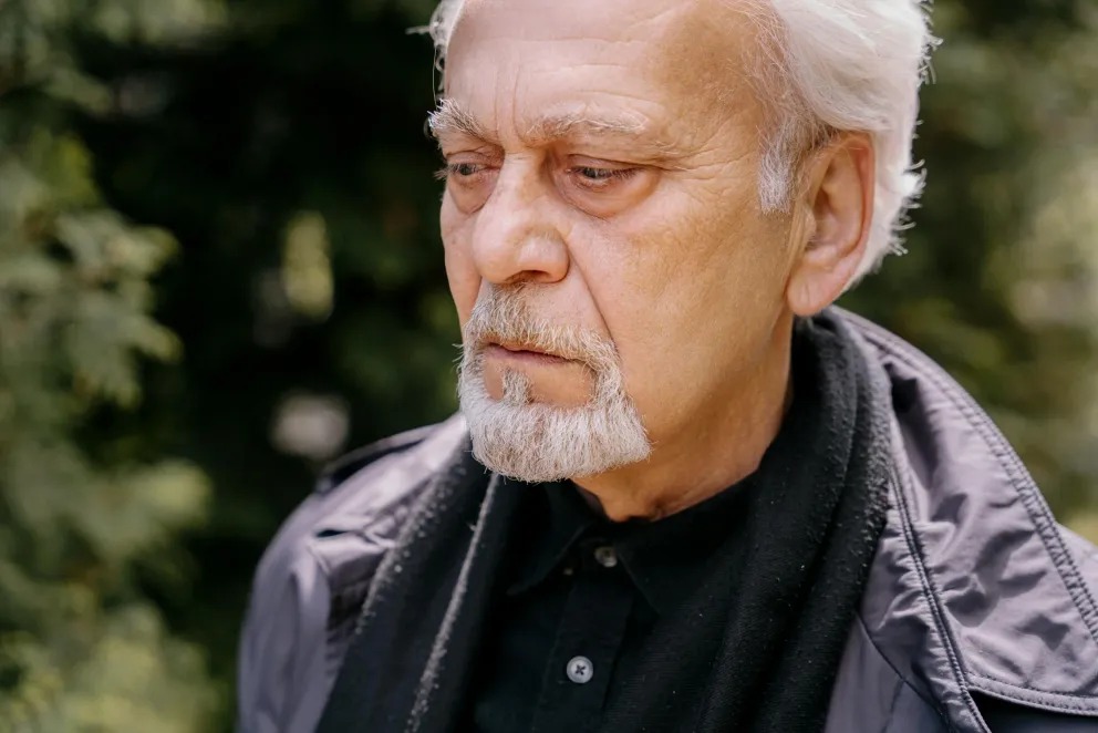 My Family Left Grandpa At The Hotel To Avoid Paying — They Thought He’d Stay Quiet, Until I Showed Up 1 12345 2