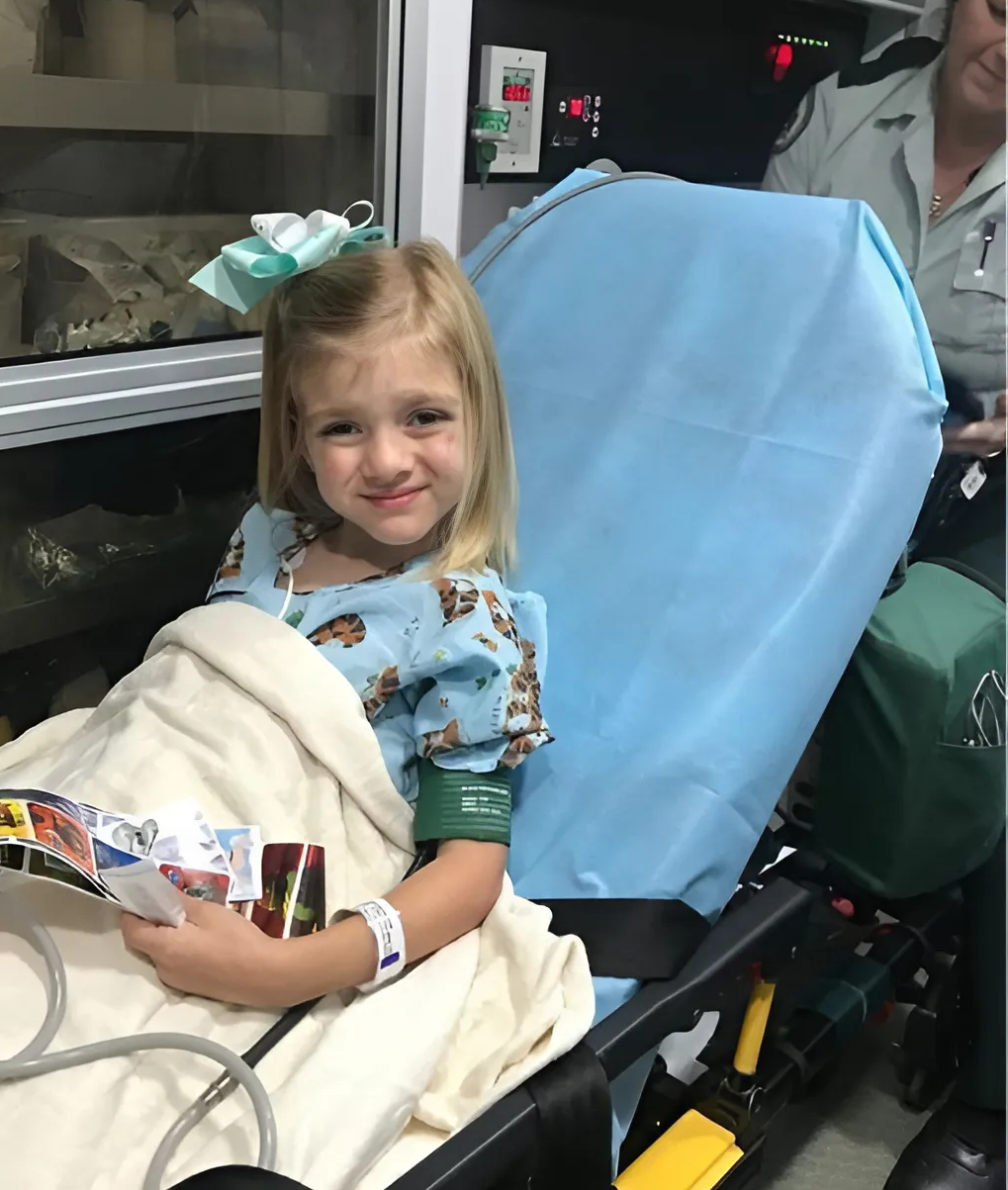 My Daughter Seemed Happy In The Ambulance—But Then She Made The Paramedic Go Pale 1 My Daughter Seemed Happy In The Ambulance