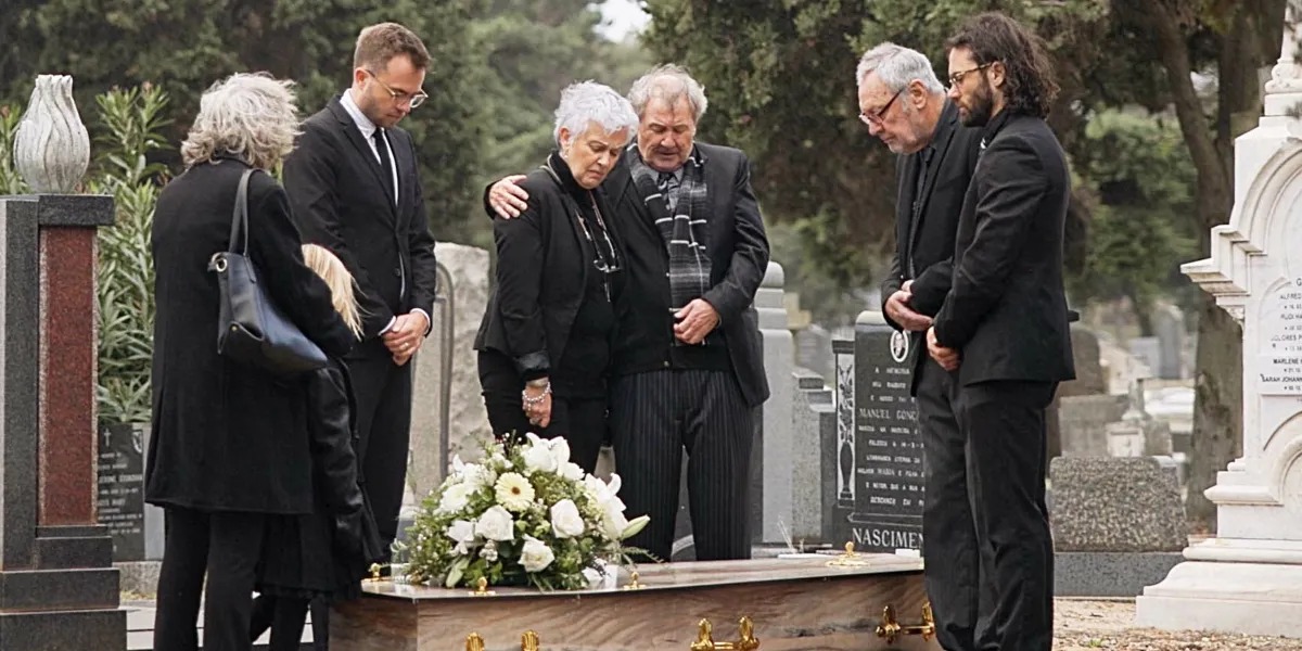 My Father's Lawyer Handed Me a Letter Before His Funeral — It Asked Me to Follow My Stepmom and Her Kids Secretly After the Ceremony 1 My Fathers Lawyer Handed Me a Letter Before His F 7