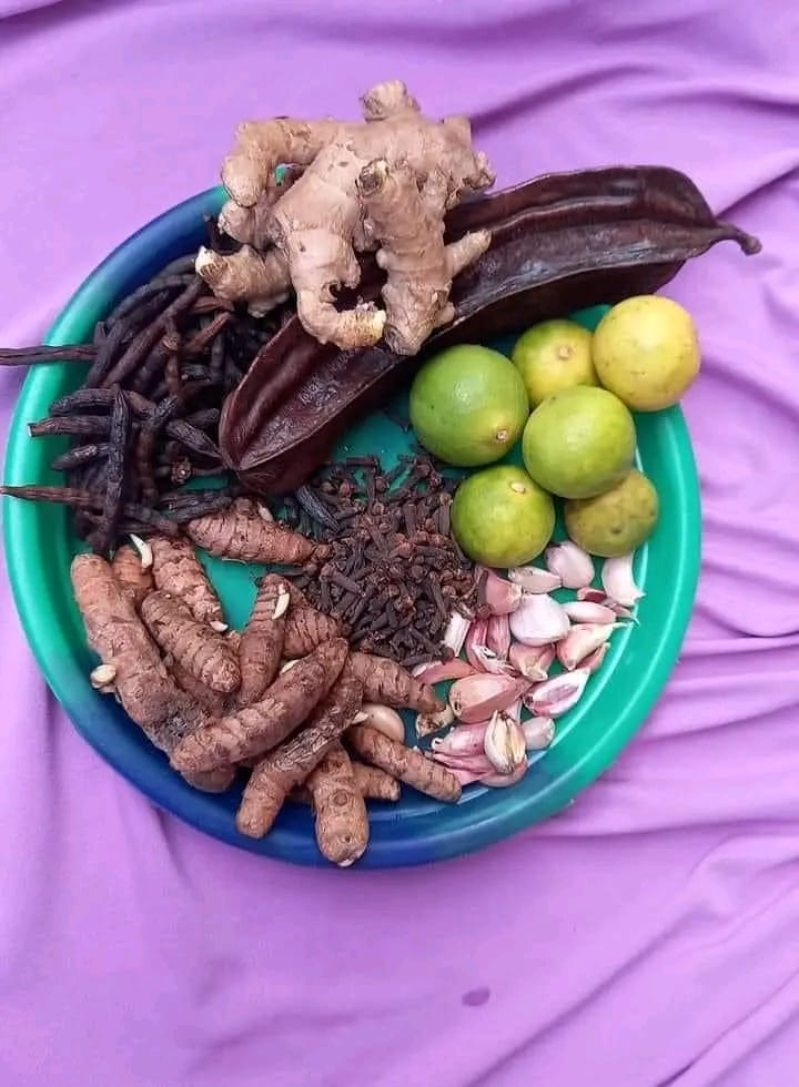 The combination of pawpaw leaves, scent leaf, lime, ginger, clove, garlic, and aiden fruit 2 download 24 1