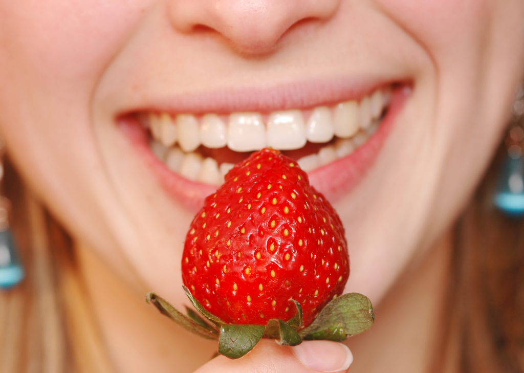 Brighten Your Smile Naturally: The Truth About Using Strawberries and Baking Soda for Teeth Whitening 3 download 4 8