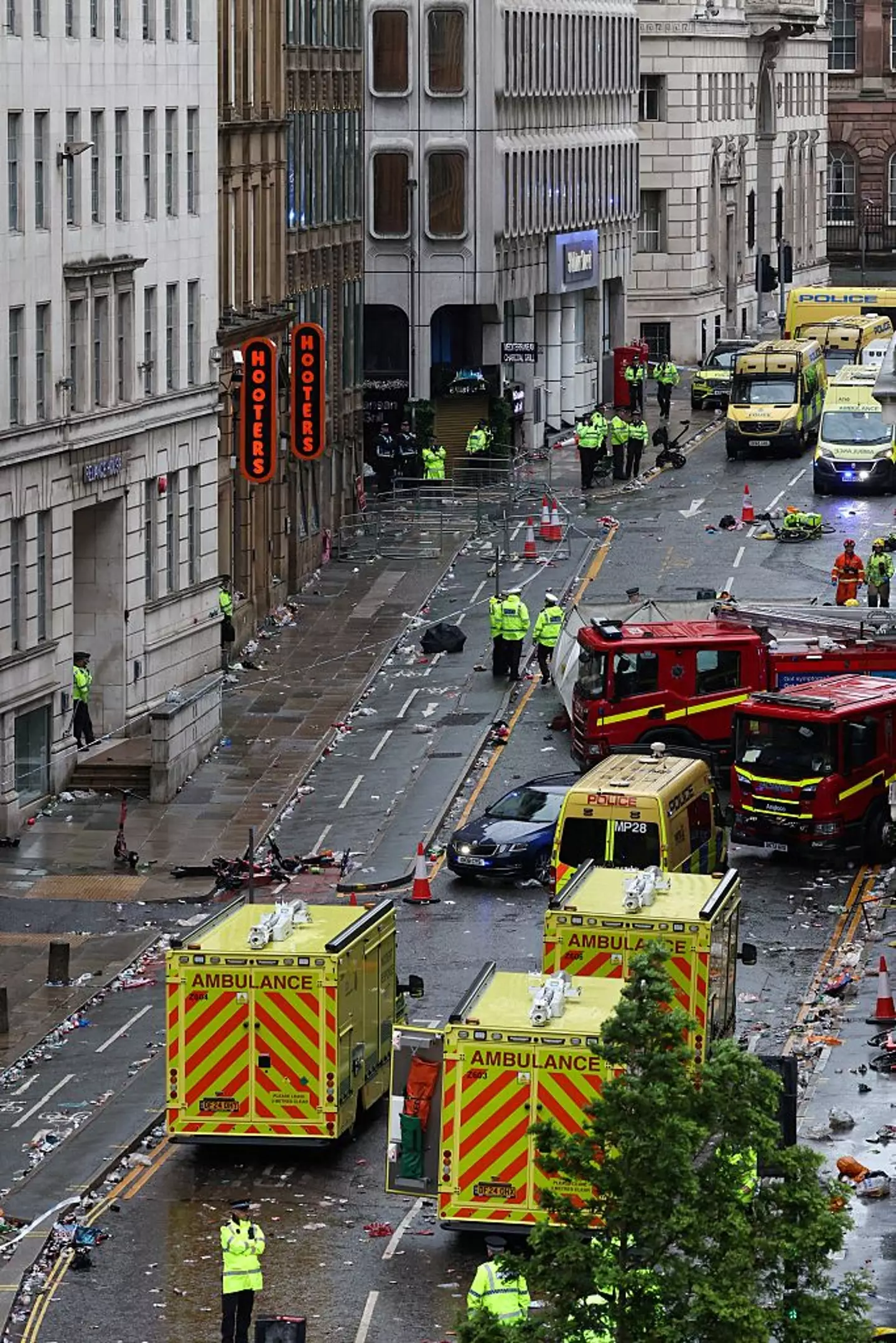 Witnesses describe horrifying scenes as man plowed into crowd of Liverpool soccer fans 4 download 7 4