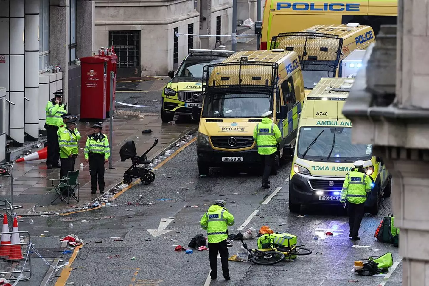 Witnesses describe horrifying scenes as man plowed into crowd of Liverpool soccer fans 1 download 9 6