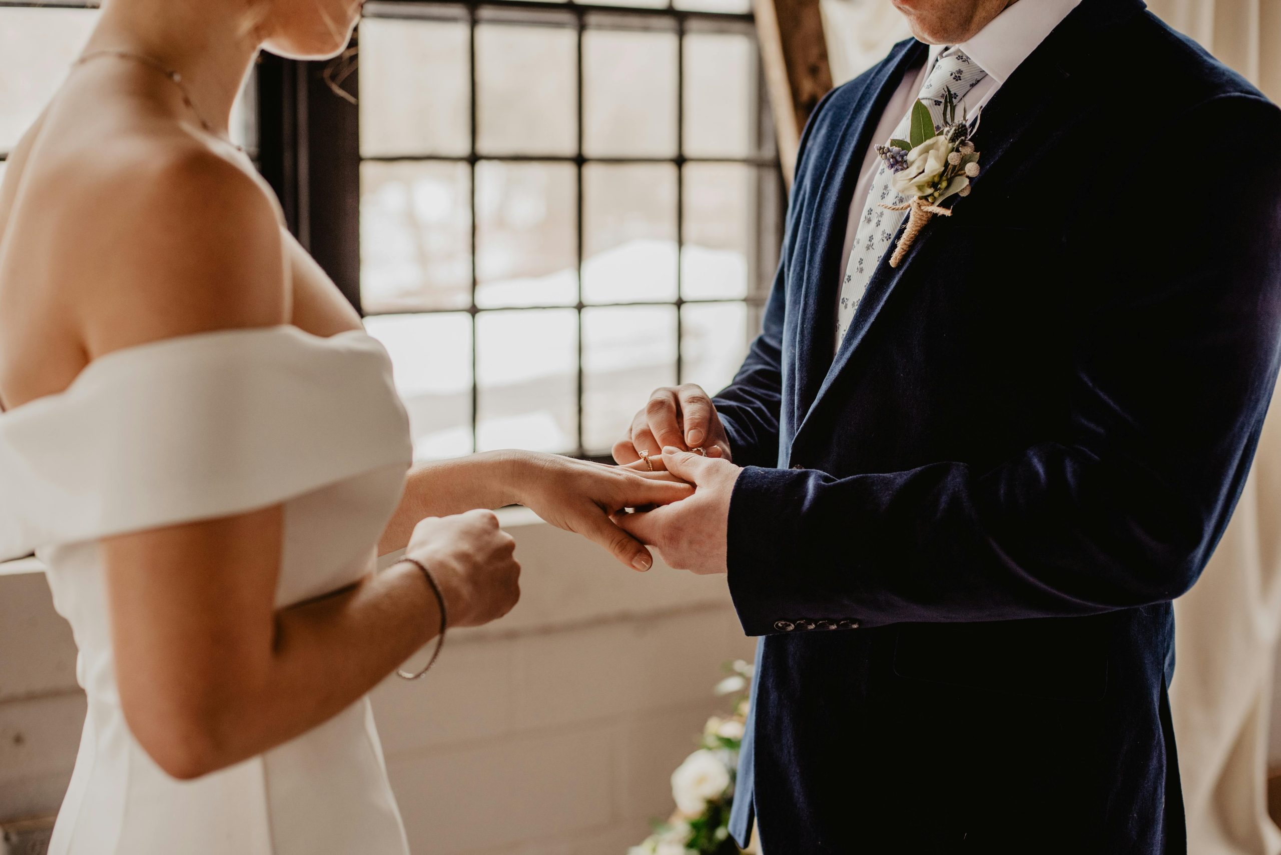 My New Husband Wanted To Give My Salary To His Mom — To "Teach Me How To Spend It" 1 pexels emma bauso 1183828 2253842 scaled