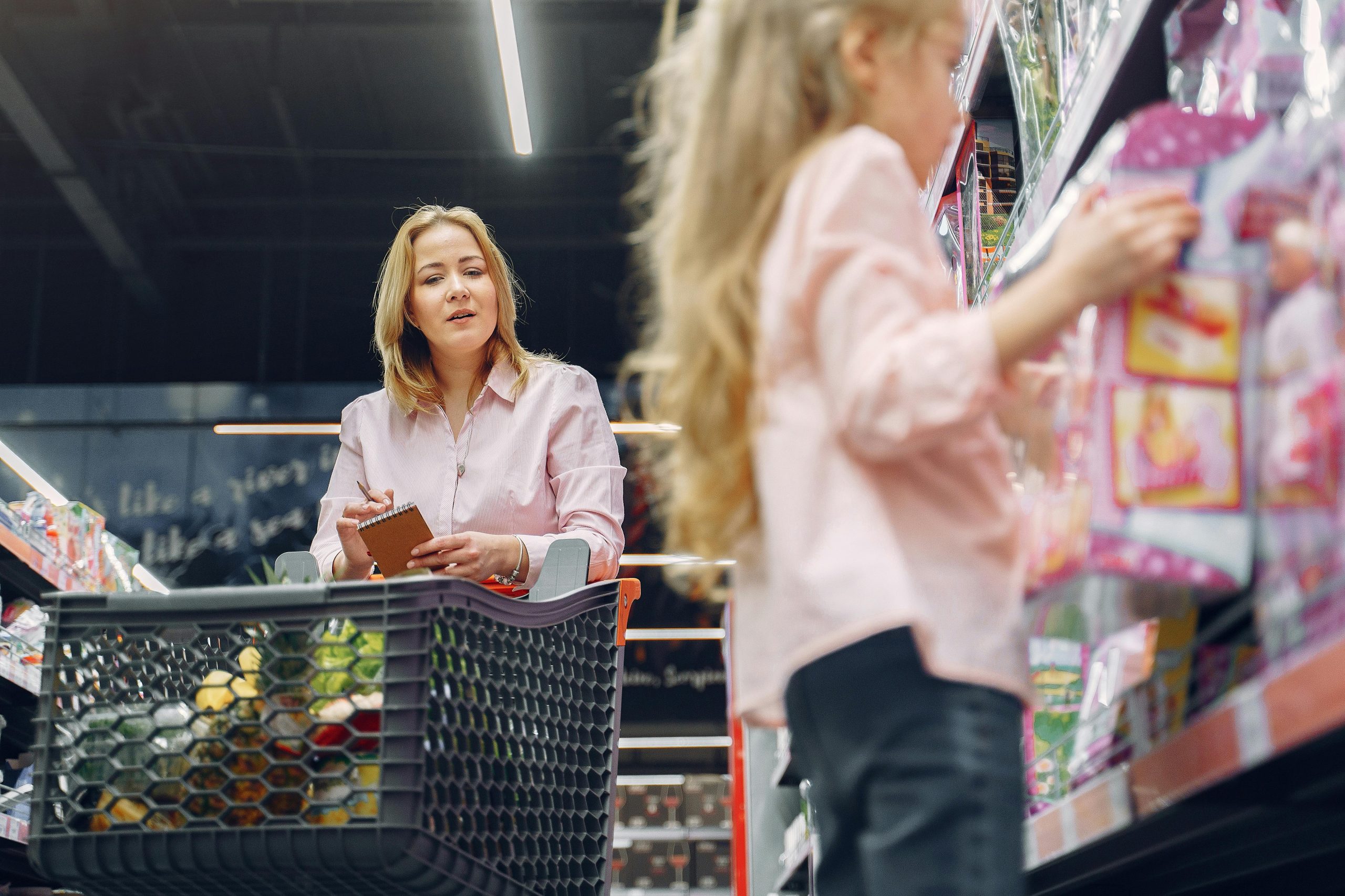 Mom of quintuplets couldn't afford groceries, so someone paid her bill 3 pexels gustavo fring 3985095 scaled