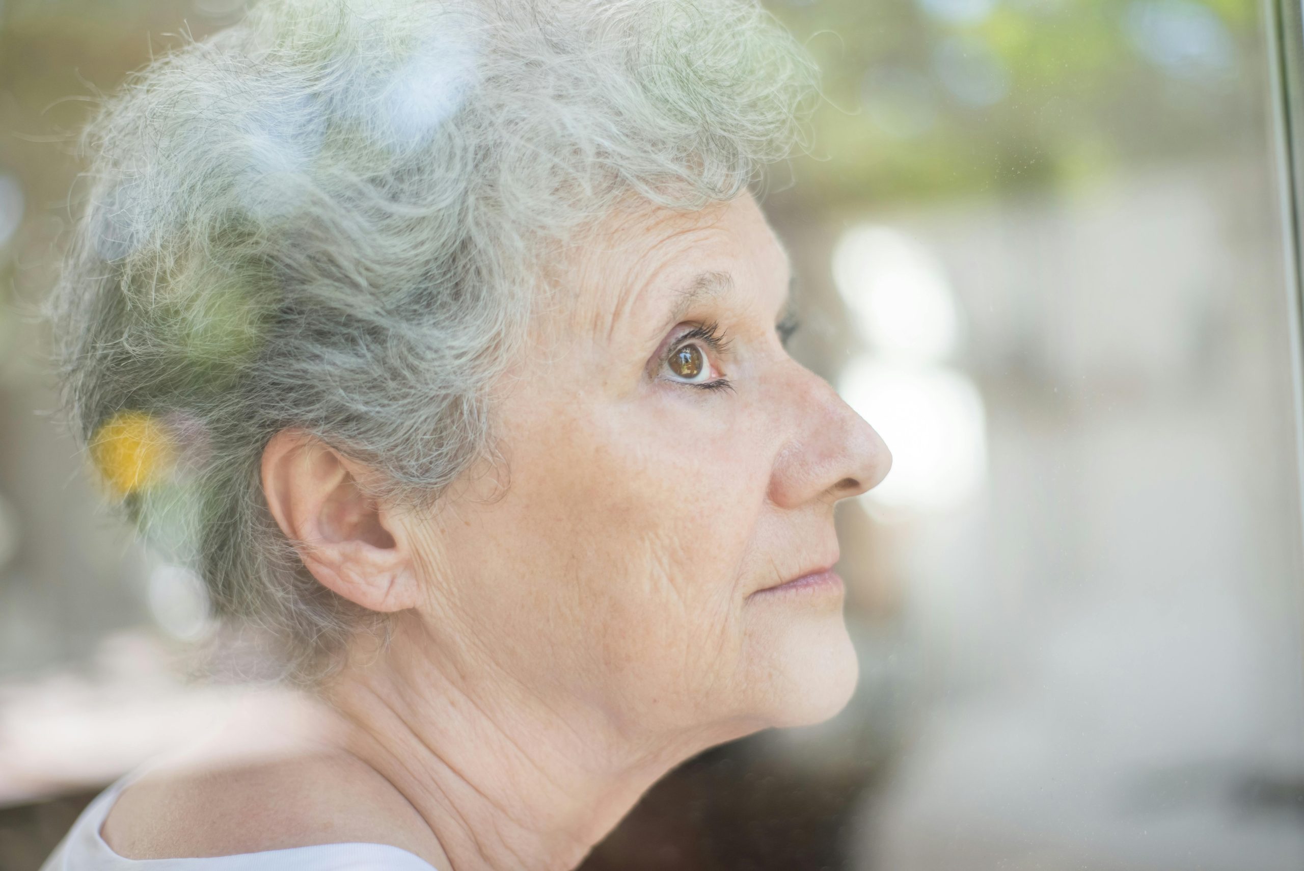Sons Who Leave Sick Mother Alone Find Out She Left All Inheritance to Her Tenants 5 pexels kampus 8871479 scaled