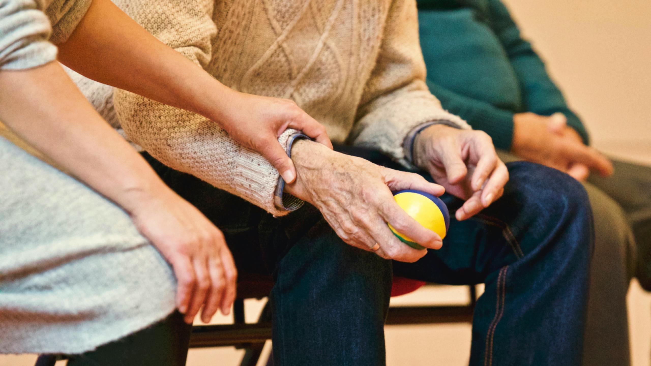 He Was The Oldest Dad in The Room—and I Couldn’t Look at Him 4 pexels matthiaszomer 339620