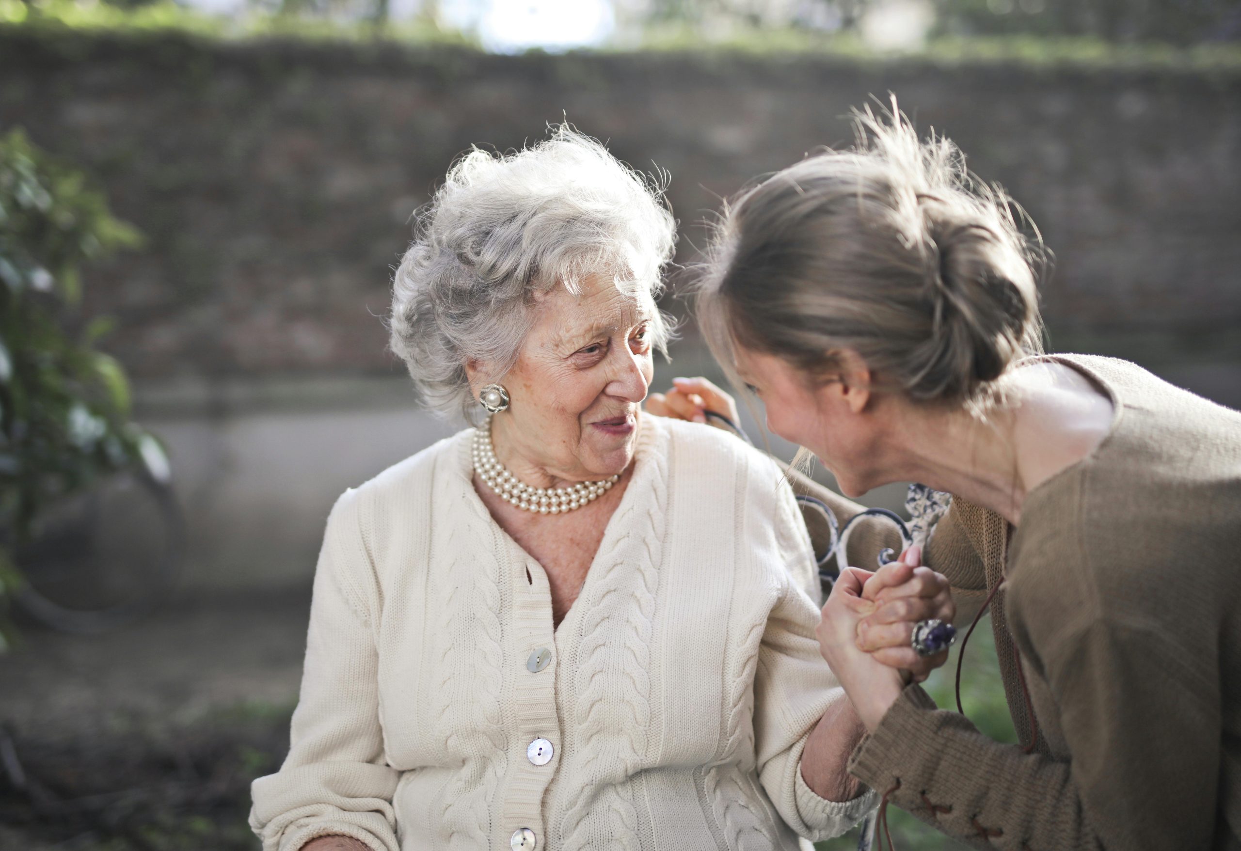 Sons Who Leave Sick Mother Alone Find Out She Left All Inheritance to Her Tenants 1 pexels olly 3768114 1 scaled
