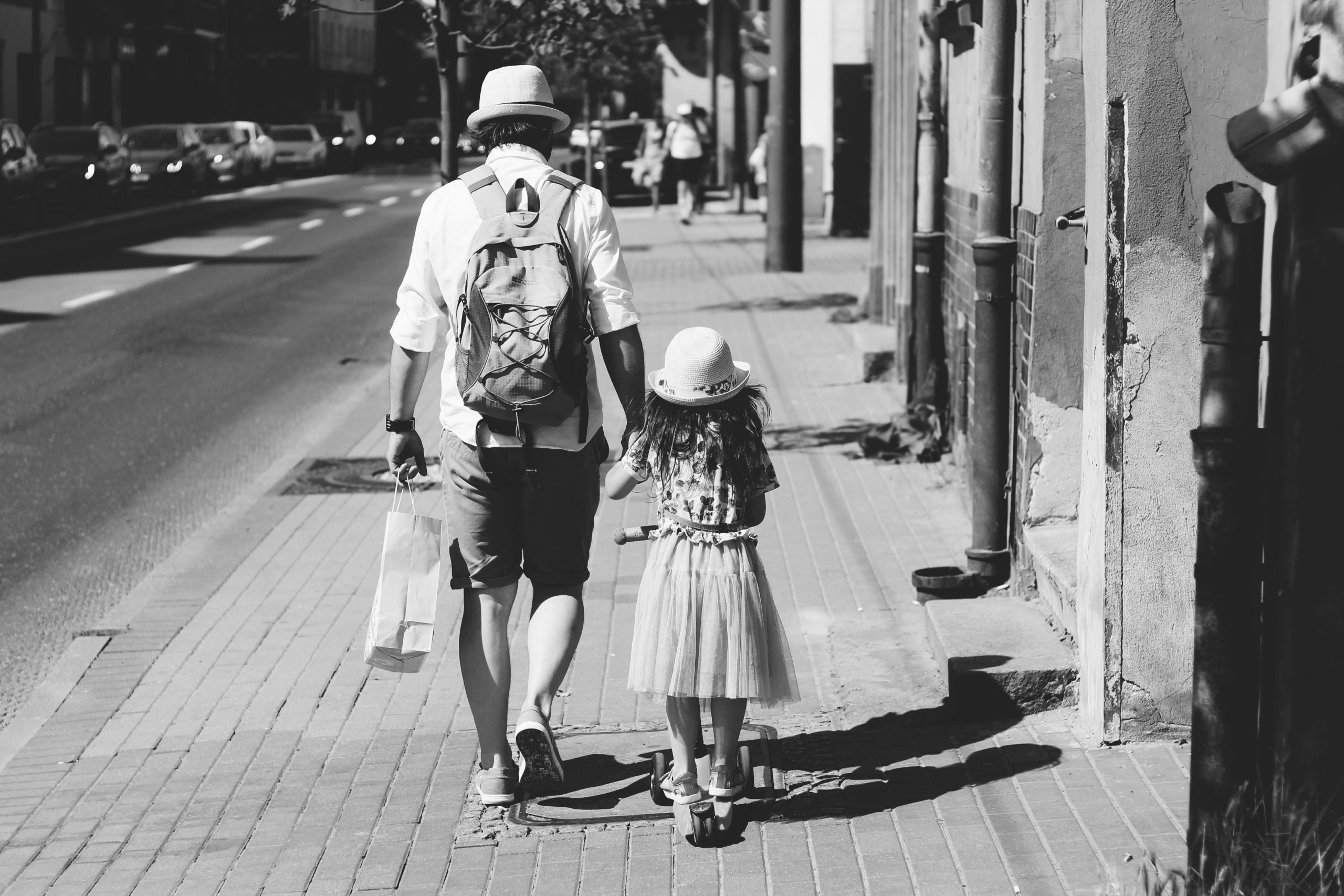 After 25 years, the father came to his daughter’s wedding — but he was turned away… 3 pexels pawel l 435199 1194209 scaled