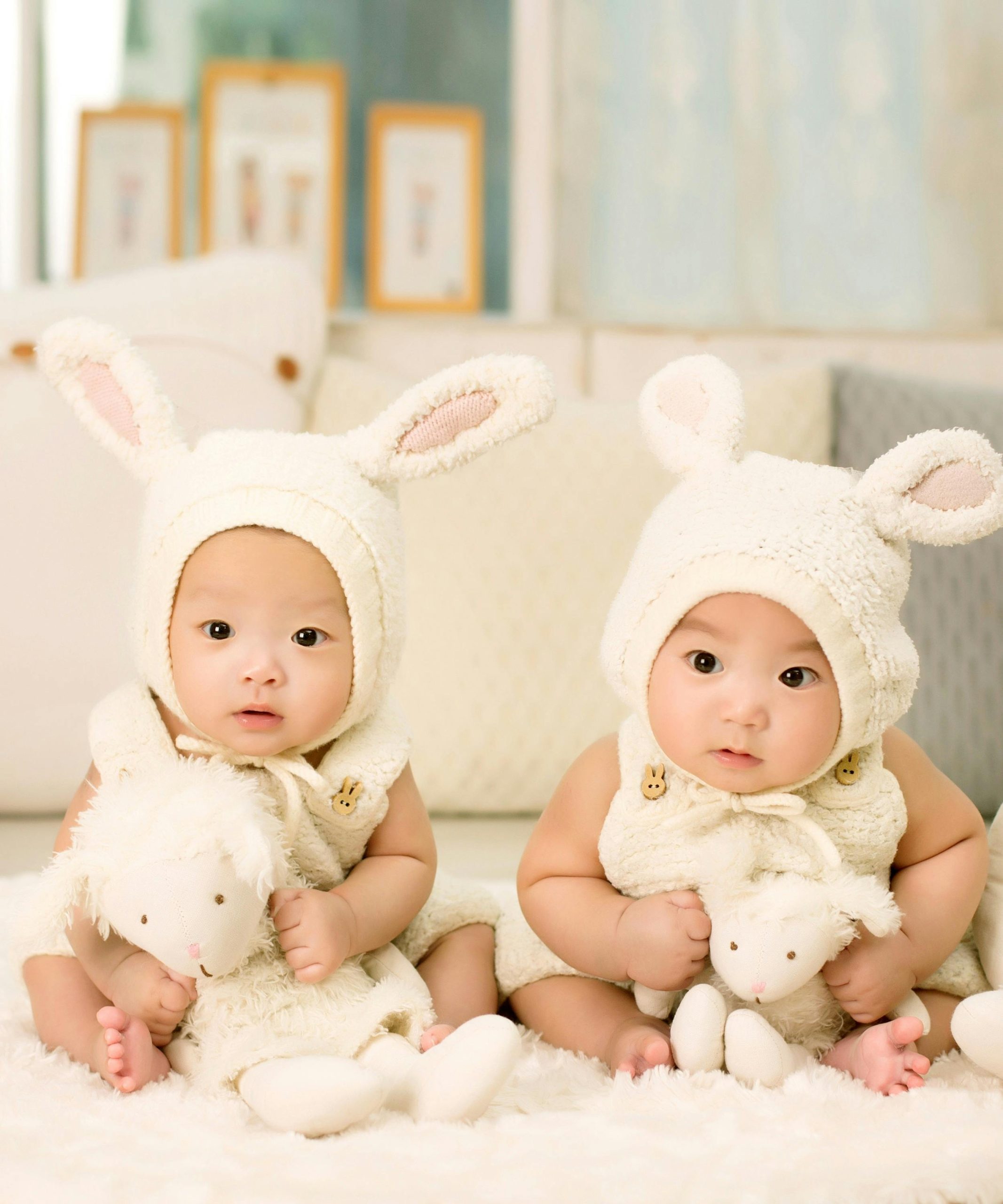 53-Year-Old Woman Gave Birth To Twins, But They Had The Same Birthmarks As Her Son-In-Law 7 pexels pixabay 36039 1 scaled
