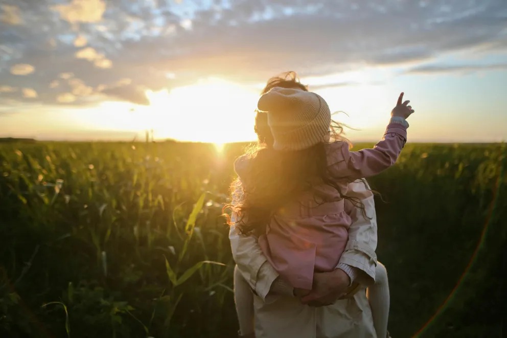 My Wife Told Me Tо Abandon My Daughter and Move out for a Few Weeks — When I Found out Why, It Made Me Speechless 2 tai xuong 9