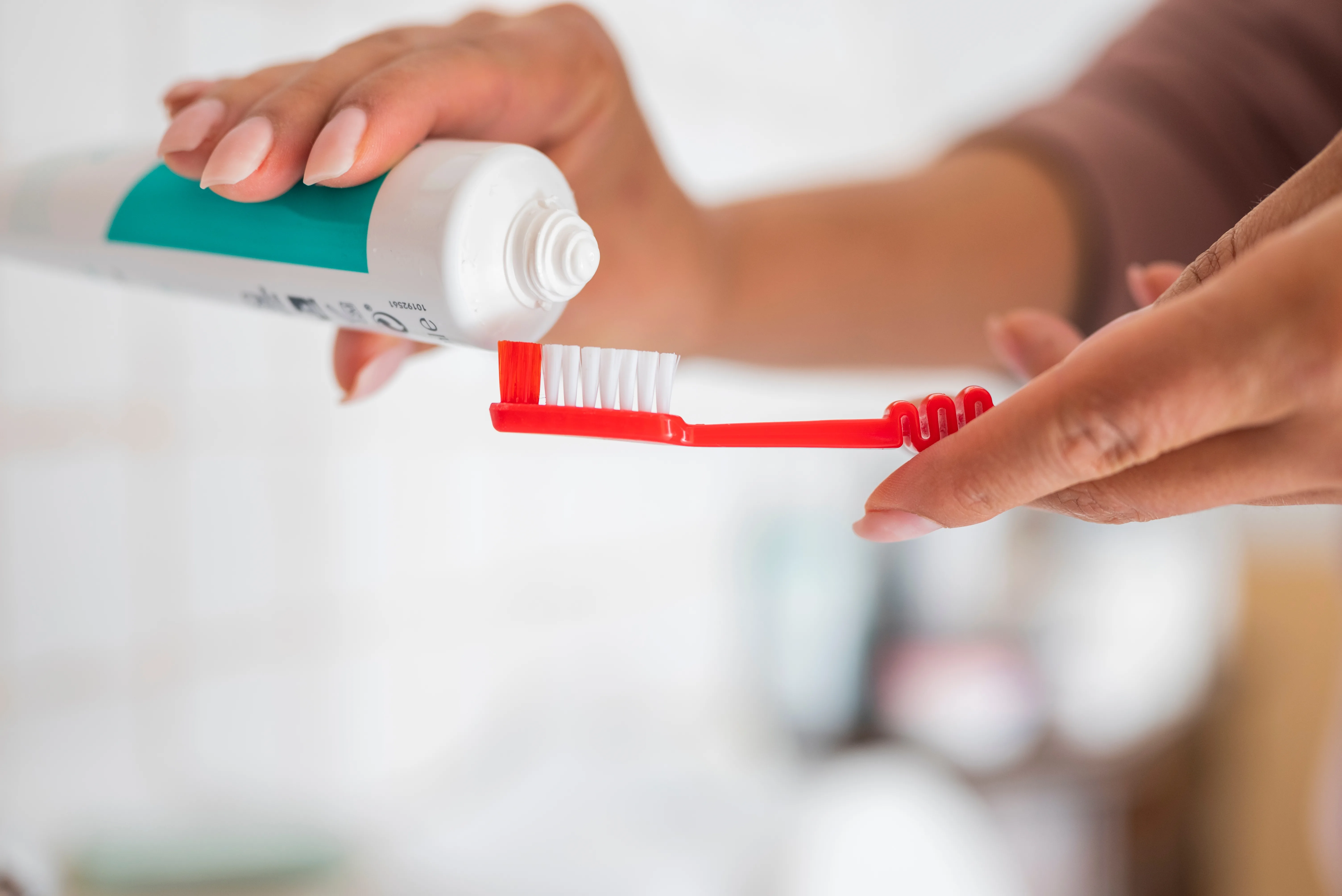 How to Permanently Remove Cockroaches and Ants from Your Home Using a Toothpaste Hack 2 tye 3