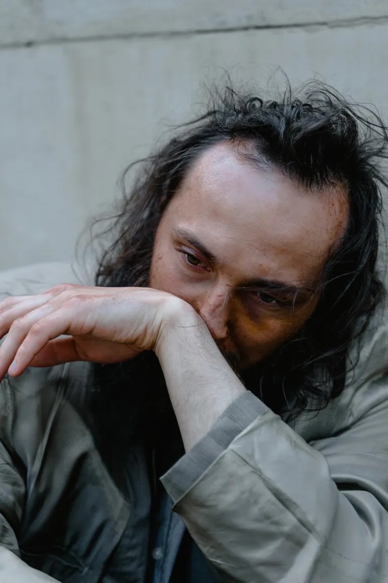 "Is It Really You?": Woman Recognizes The Homeless Man As Her Long-Missing Son 12 tyyr 10