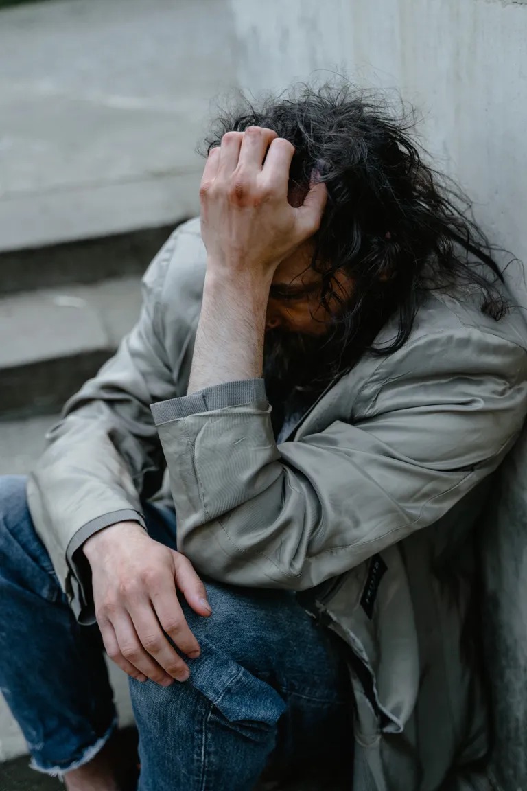 "Is It Really You?": Woman Recognizes The Homeless Man As Her Long-Missing Son 11 tyyr 9
